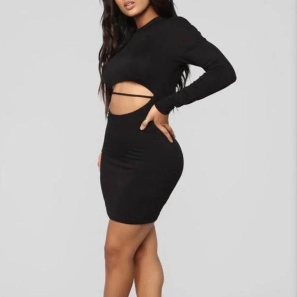 PrettyLittleThing Black Cut Out Dress NWOT Sz 0 - Picture 1 of 10